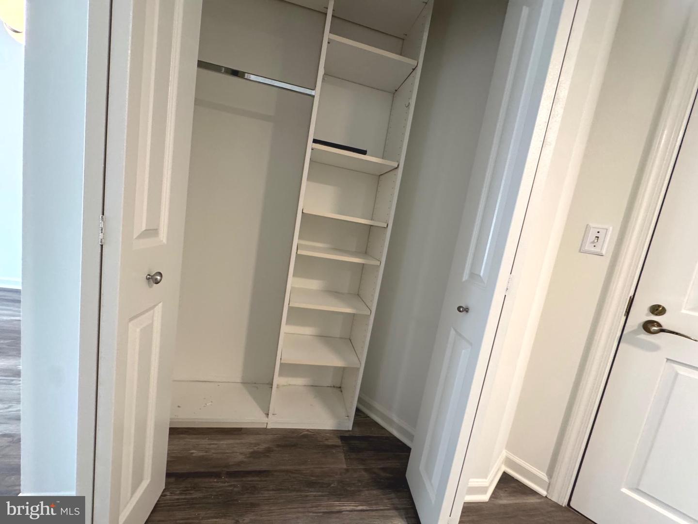601 PENNSYLVANIA AVE NW #1004, WASHINGTON, District Of Columbia 20004, 1 Bedroom Bedrooms, 6 Rooms Rooms,1 BathroomBathrooms,Residential,For sale,601 PENNSYLVANIA AVE NW #1004,DCDC2223838 MLS # DCDC2223838