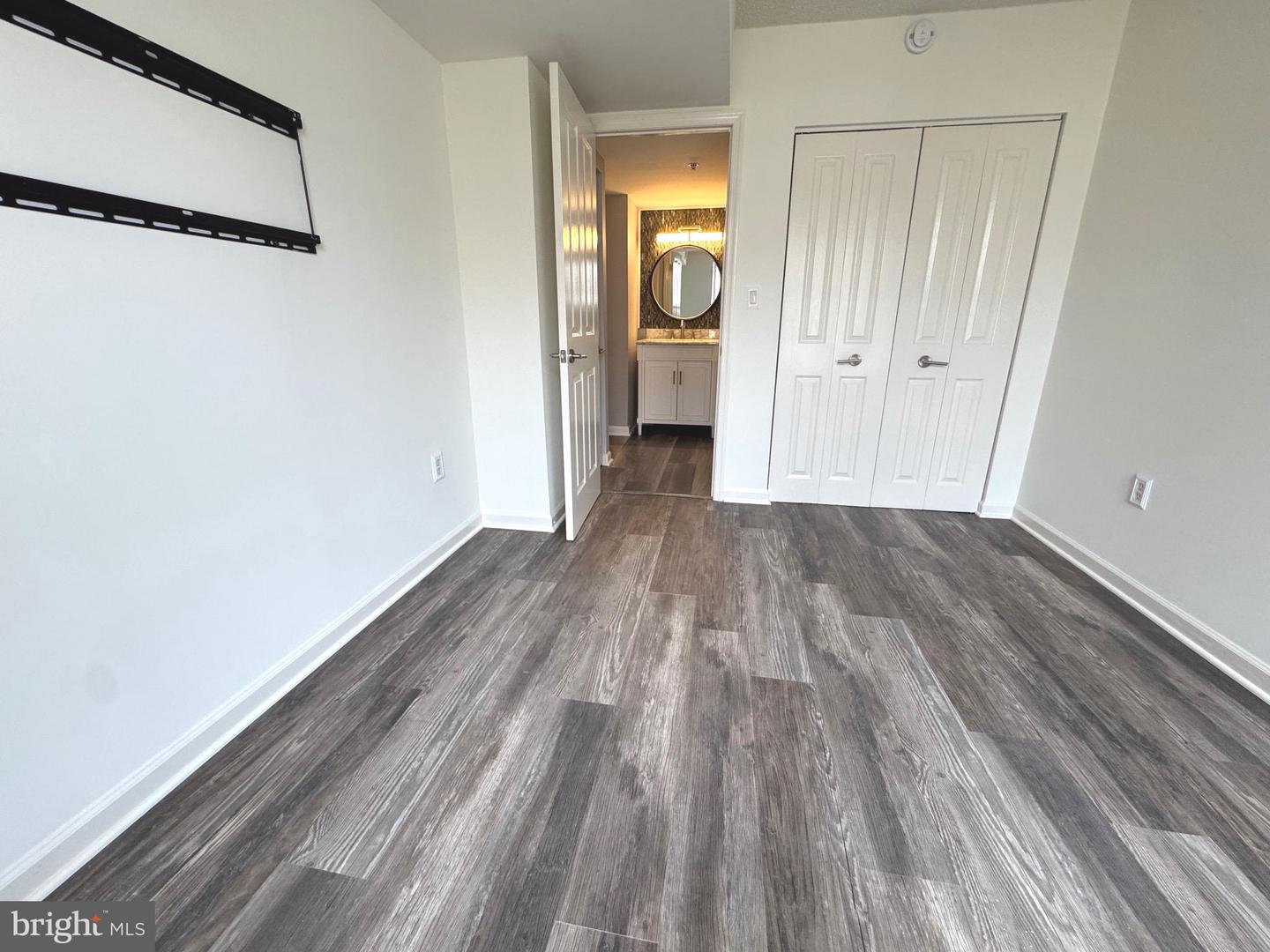 601 PENNSYLVANIA AVE NW #1004, WASHINGTON, District Of Columbia 20004, 1 Bedroom Bedrooms, 6 Rooms Rooms,1 BathroomBathrooms,Residential,For sale,601 PENNSYLVANIA AVE NW #1004,DCDC2223838 MLS # DCDC2223838