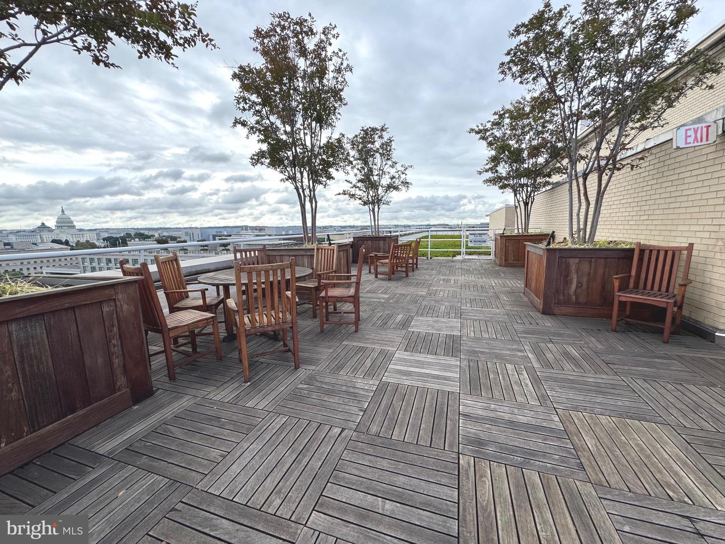 601 PENNSYLVANIA AVE NW #1004, WASHINGTON, District Of Columbia 20004, 1 Bedroom Bedrooms, 6 Rooms Rooms,1 BathroomBathrooms,Residential,For sale,601 PENNSYLVANIA AVE NW #1004,DCDC2223838 MLS # DCDC2223838