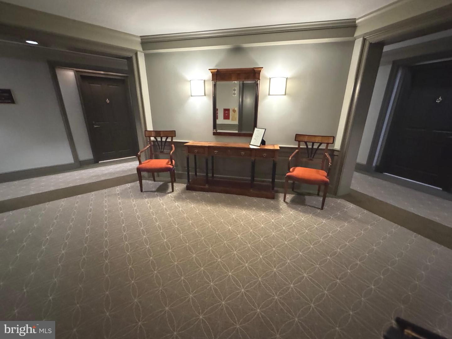 601 PENNSYLVANIA AVE NW #1004, WASHINGTON, District Of Columbia 20004, 1 Bedroom Bedrooms, 6 Rooms Rooms,1 BathroomBathrooms,Residential,For sale,601 PENNSYLVANIA AVE NW #1004,DCDC2223838 MLS # DCDC2223838