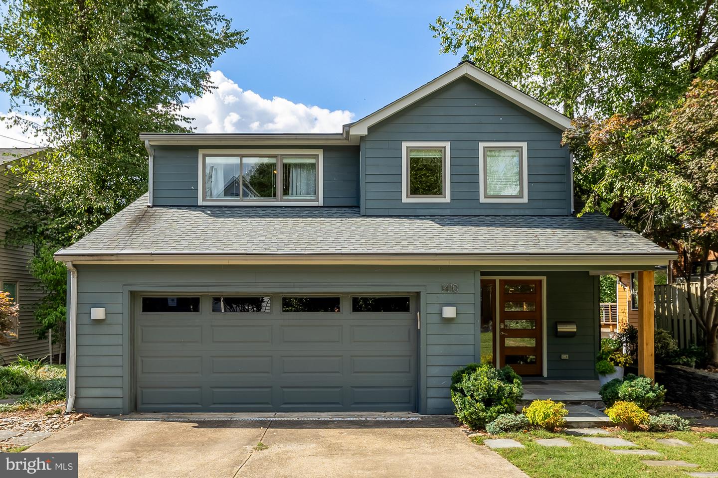 1410 N JOHNSON ST, ARLINGTON, Virginia 22201, 4 Bedrooms Bedrooms, ,3 BathroomsBathrooms,Residential,For sale,1410 N JOHNSON ST,VAAR2064132 MLS # VAAR2064132