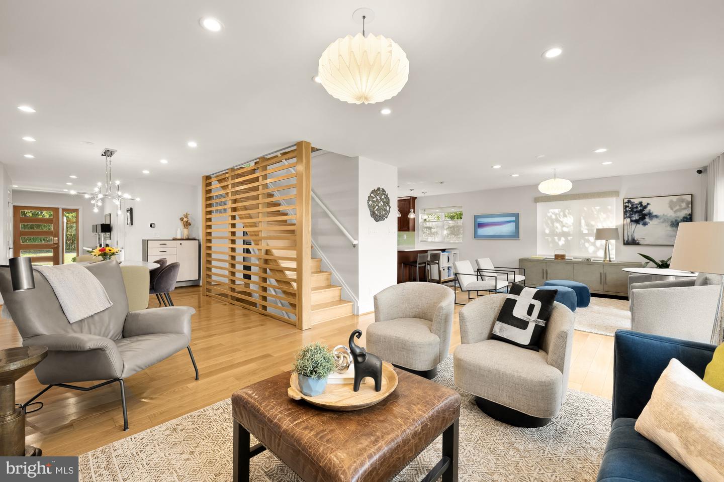 1410 N JOHNSON ST, ARLINGTON, Virginia 22201, 4 Bedrooms Bedrooms, ,3 BathroomsBathrooms,Residential,For sale,1410 N JOHNSON ST,VAAR2064132 MLS # VAAR2064132