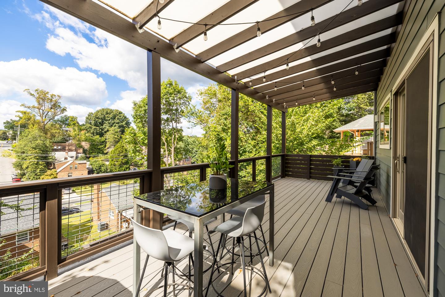 1410 N JOHNSON ST, ARLINGTON, Virginia 22201, 4 Bedrooms Bedrooms, ,3 BathroomsBathrooms,Residential,For sale,1410 N JOHNSON ST,VAAR2064132 MLS # VAAR2064132