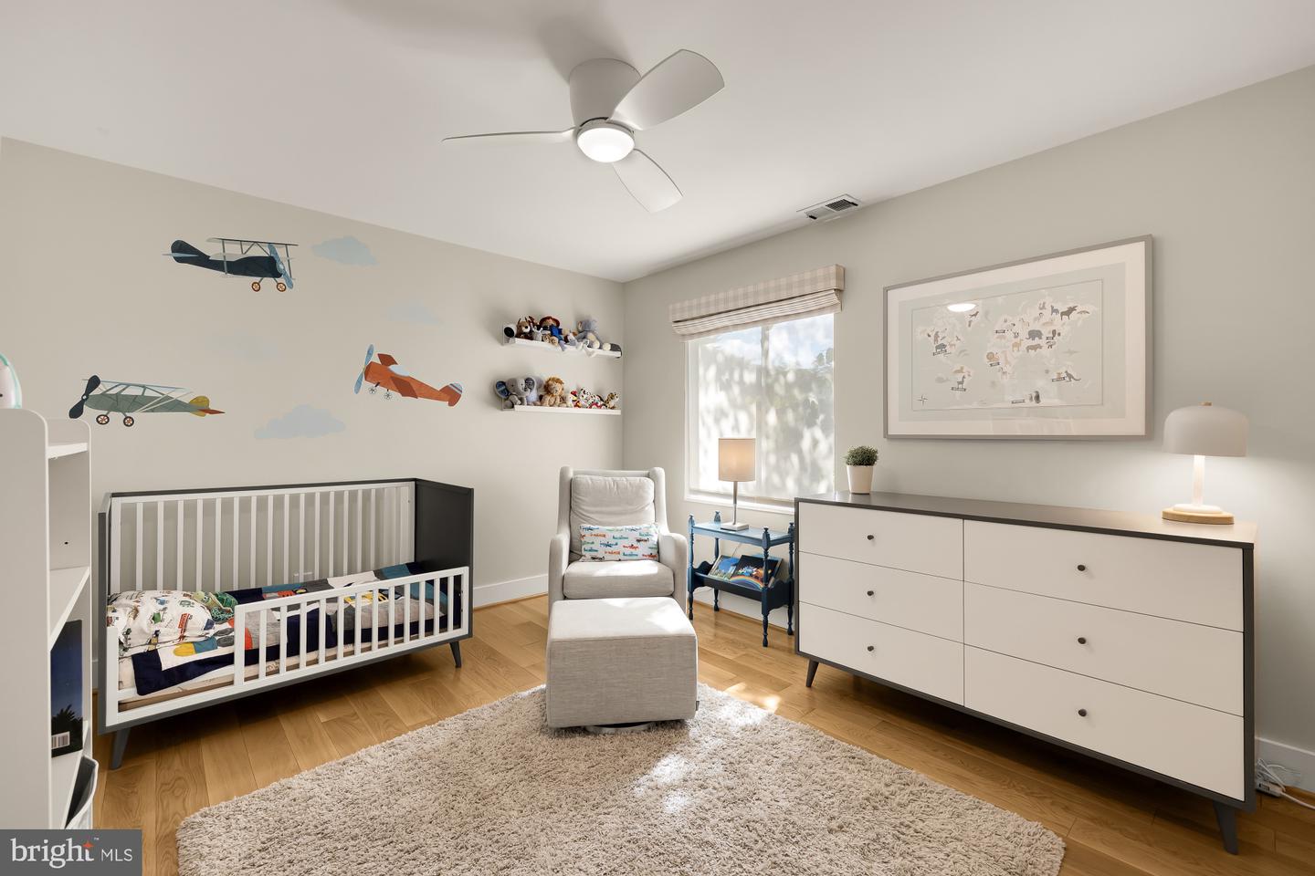 1410 N JOHNSON ST, ARLINGTON, Virginia 22201, 4 Bedrooms Bedrooms, ,3 BathroomsBathrooms,Residential,For sale,1410 N JOHNSON ST,VAAR2064132 MLS # VAAR2064132