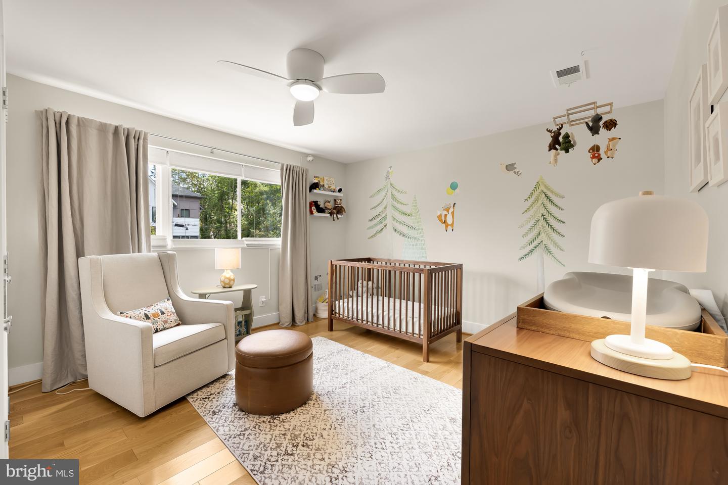 1410 N JOHNSON ST, ARLINGTON, Virginia 22201, 4 Bedrooms Bedrooms, ,3 BathroomsBathrooms,Residential,For sale,1410 N JOHNSON ST,VAAR2064132 MLS # VAAR2064132