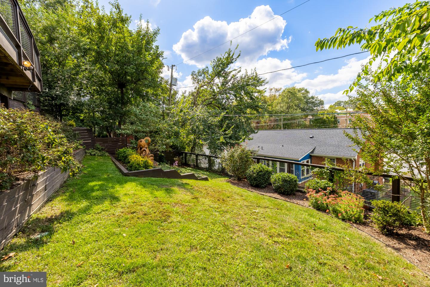1410 N JOHNSON ST, ARLINGTON, Virginia 22201, 4 Bedrooms Bedrooms, ,3 BathroomsBathrooms,Residential,For sale,1410 N JOHNSON ST,VAAR2064132 MLS # VAAR2064132