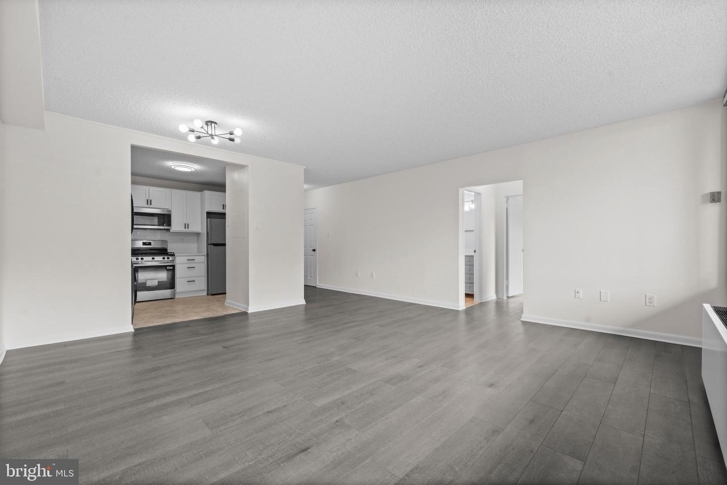 3701 S GEORGE MASON DR #2001N, FALLS CHURCH, Virginia 22041, 1 Bedroom Bedrooms, ,1 BathroomBathrooms,Residential,For sale,3701 S GEORGE MASON DR #2001N,VAFX2269052 MLS # VAFX2269052