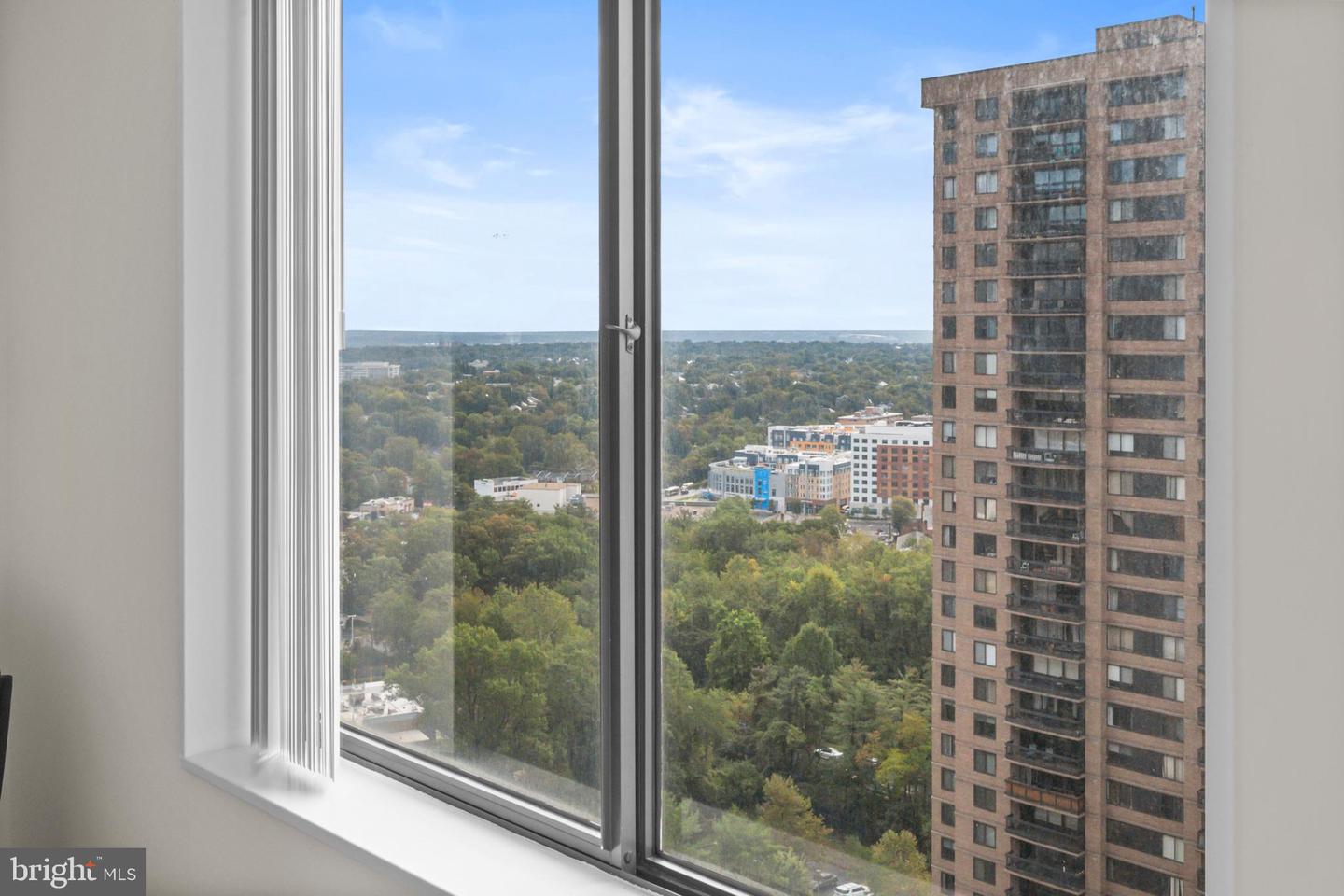 3701 S GEORGE MASON DR #2001N, FALLS CHURCH, Virginia 22041, 1 Bedroom Bedrooms, ,1 BathroomBathrooms,Residential,For sale,3701 S GEORGE MASON DR #2001N,VAFX2269052 MLS # VAFX2269052