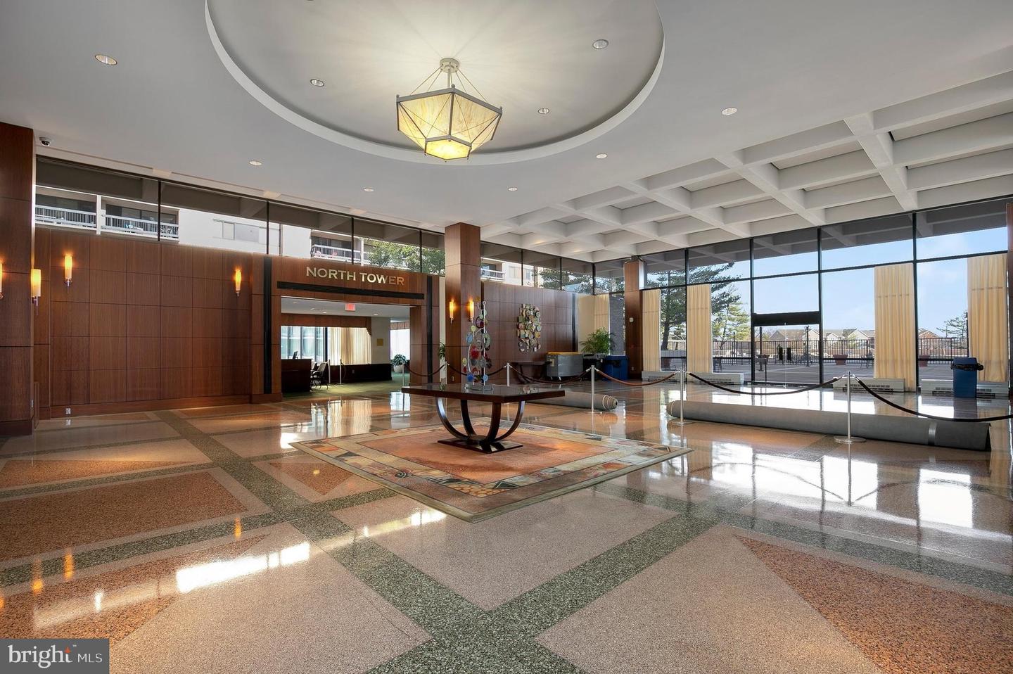 3701 S GEORGE MASON DR #2001N, FALLS CHURCH, Virginia 22041, 1 Bedroom Bedrooms, ,1 BathroomBathrooms,Residential,For sale,3701 S GEORGE MASON DR #2001N,VAFX2269052 MLS # VAFX2269052