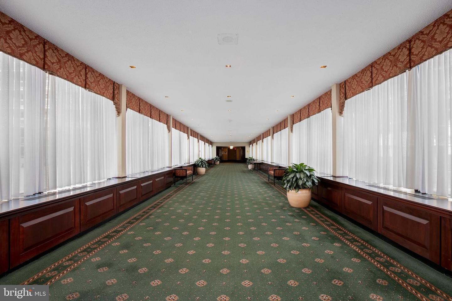 3701 S GEORGE MASON DR #2001N, FALLS CHURCH, Virginia 22041, 1 Bedroom Bedrooms, ,1 BathroomBathrooms,Residential,For sale,3701 S GEORGE MASON DR #2001N,VAFX2269052 MLS # VAFX2269052