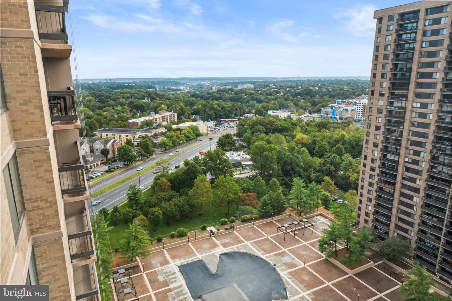 3701 S GEORGE MASON DR #2001N, FALLS CHURCH, Virginia 22041, 1 Bedroom Bedrooms, ,1 BathroomBathrooms,Residential,For sale,3701 S GEORGE MASON DR #2001N,VAFX2269052 MLS # VAFX2269052