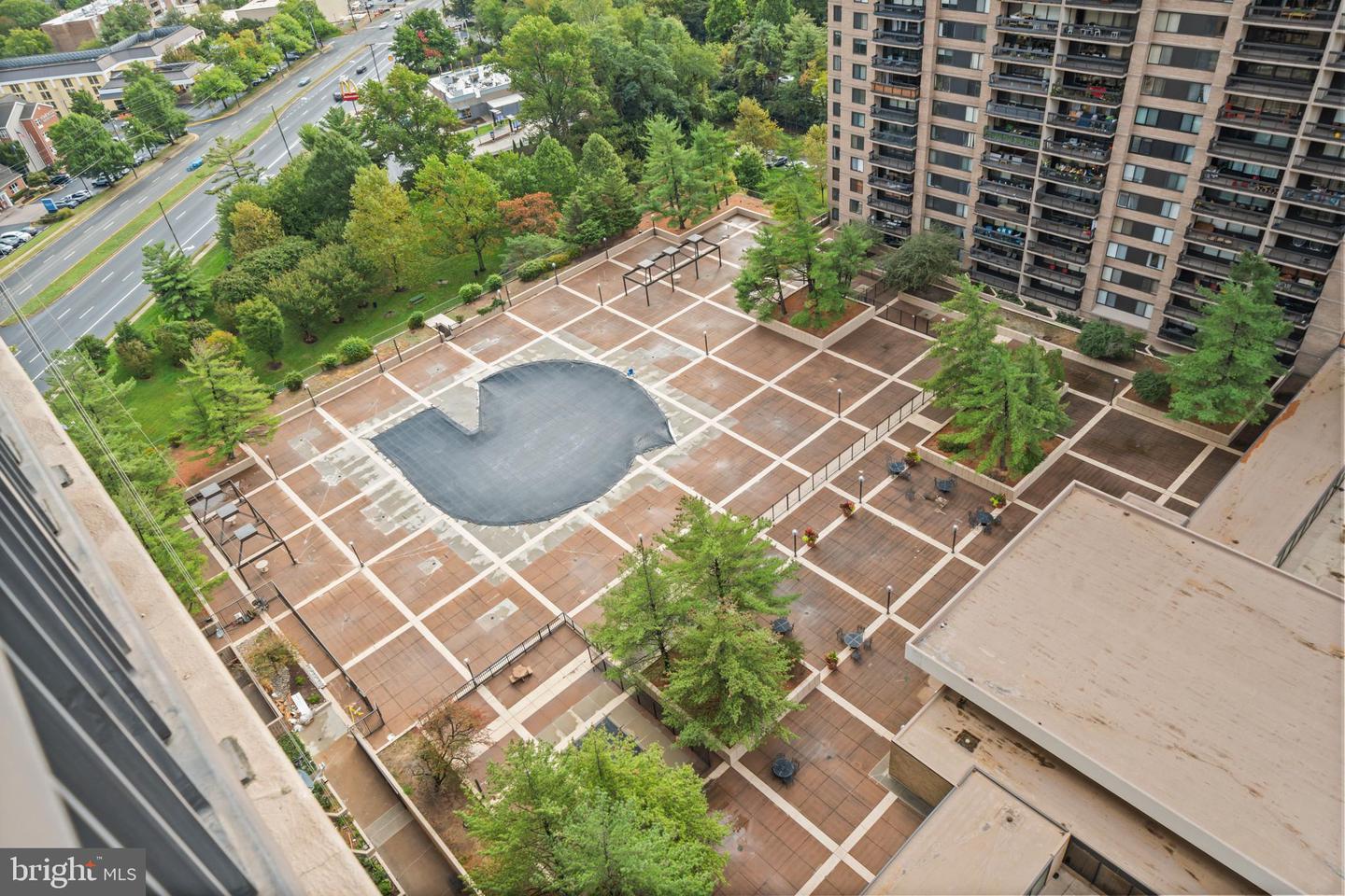 3701 S GEORGE MASON DR #2001N, FALLS CHURCH, Virginia 22041, 1 Bedroom Bedrooms, ,1 BathroomBathrooms,Residential,For sale,3701 S GEORGE MASON DR #2001N,VAFX2269052 MLS # VAFX2269052