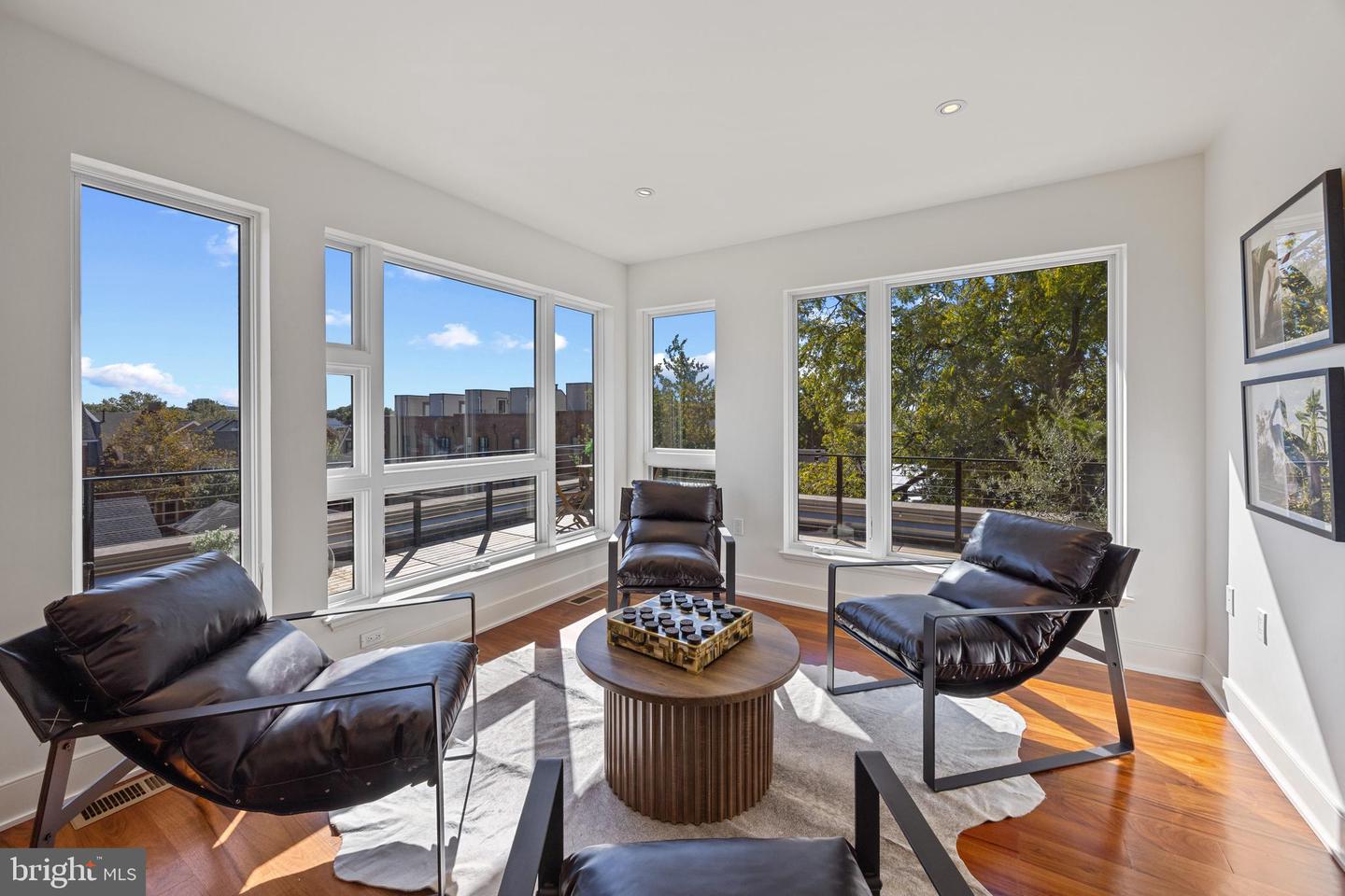 513 N SAINT ASAPH ST, ALEXANDRIA, Virginia 22314, 4 Bedrooms Bedrooms, ,3 BathroomsBathrooms,Residential,For sale,513 N SAINT ASAPH ST,VAAX2050176 MLS # VAAX2050176