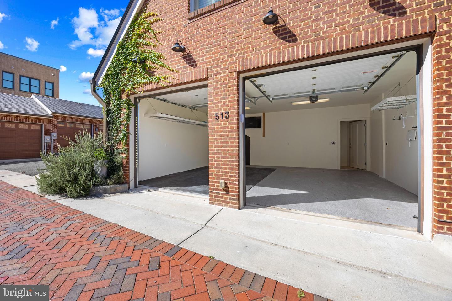 513 N SAINT ASAPH ST, ALEXANDRIA, Virginia 22314, 4 Bedrooms Bedrooms, ,3 BathroomsBathrooms,Residential,For sale,513 N SAINT ASAPH ST,VAAX2050176 MLS # VAAX2050176
