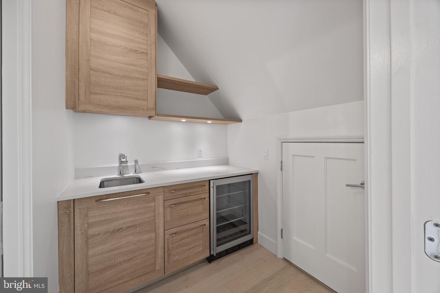 513 N SAINT ASAPH ST, ALEXANDRIA, Virginia 22314, 4 Bedrooms Bedrooms, ,3 BathroomsBathrooms,Residential,For sale,513 N SAINT ASAPH ST,VAAX2050176 MLS # VAAX2050176