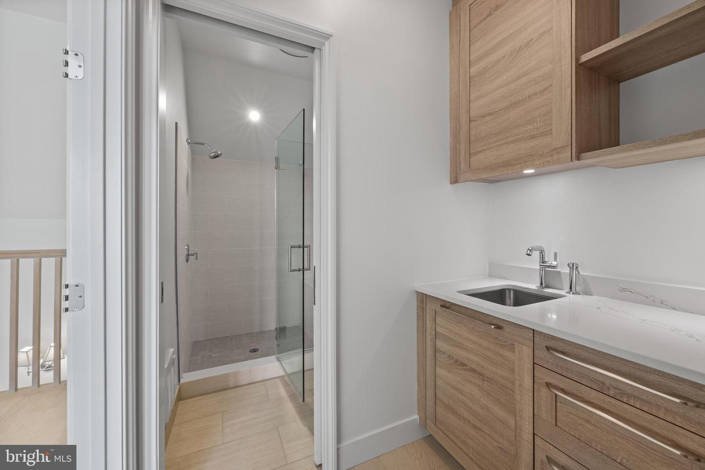513 N SAINT ASAPH ST, ALEXANDRIA, Virginia 22314, 4 Bedrooms Bedrooms, ,3 BathroomsBathrooms,Residential,For sale,513 N SAINT ASAPH ST,VAAX2050176 MLS # VAAX2050176