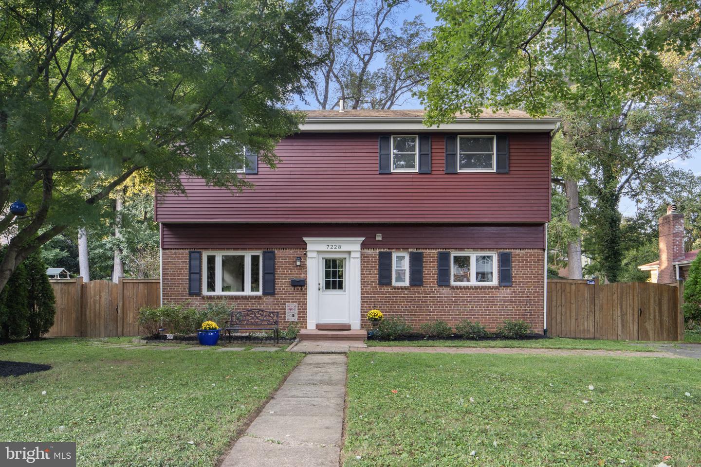 7228 ARTHUR DR, FALLS CHURCH, Virginia 22046, 4 Bedrooms Bedrooms, ,2 BathroomsBathrooms,Residential,For sale,7228 ARTHUR DR,VAFX2269296 MLS # VAFX2269296
