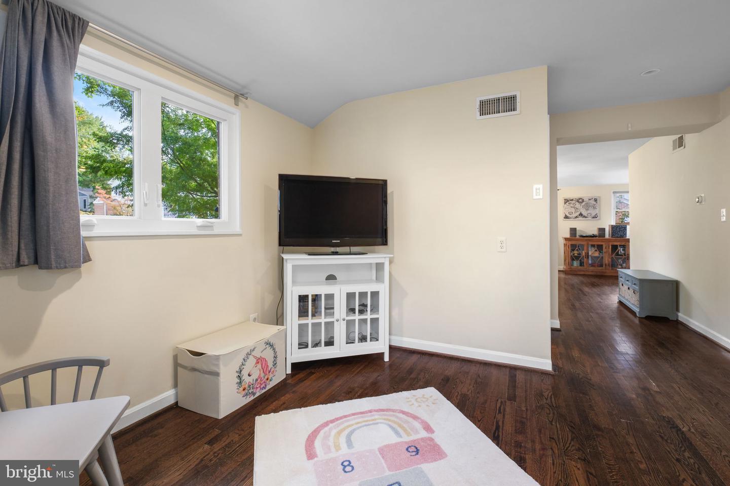 7228 ARTHUR DR, FALLS CHURCH, Virginia 22046, 4 Bedrooms Bedrooms, ,2 BathroomsBathrooms,Residential,For sale,7228 ARTHUR DR,VAFX2269296 MLS # VAFX2269296