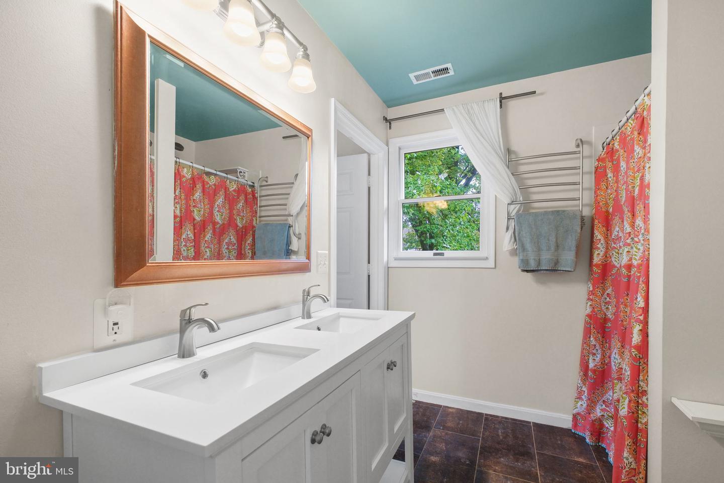 7228 ARTHUR DR, FALLS CHURCH, Virginia 22046, 4 Bedrooms Bedrooms, ,2 BathroomsBathrooms,Residential,For sale,7228 ARTHUR DR,VAFX2269296 MLS # VAFX2269296
