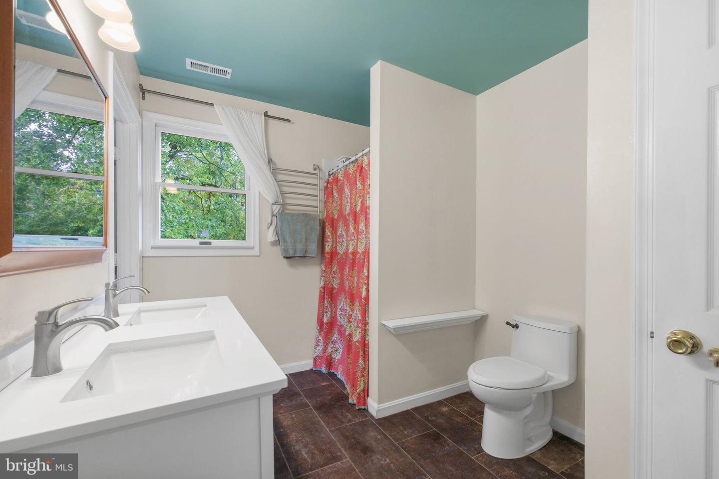7228 ARTHUR DR, FALLS CHURCH, Virginia 22046, 4 Bedrooms Bedrooms, ,2 BathroomsBathrooms,Residential,For sale,7228 ARTHUR DR,VAFX2269296 MLS # VAFX2269296