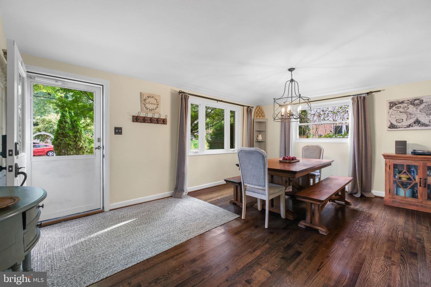 7228 ARTHUR DR, FALLS CHURCH, Virginia 22046, 4 Bedrooms Bedrooms, ,2 BathroomsBathrooms,Residential,For sale,7228 ARTHUR DR,VAFX2269296 MLS # VAFX2269296