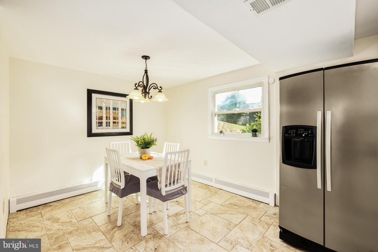 12910 KIDWELL DR, WOODBRIDGE, Virginia 22193, 3 Bedrooms Bedrooms, ,2 BathroomsBathrooms,Residential,For sale,12910 KIDWELL DR,VAPW2104742 MLS # VAPW2104742