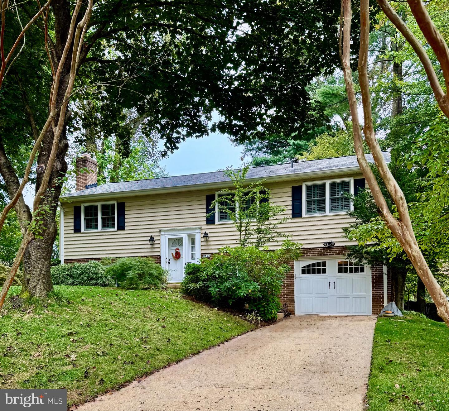 2503 BRIGHT WOOD DR, DUNN LORING, Virginia 22027, 4 Bedrooms Bedrooms, ,3 BathroomsBathrooms,Residential,For sale,2503 BRIGHT WOOD DR,VAFX2269332 MLS # VAFX2269332
