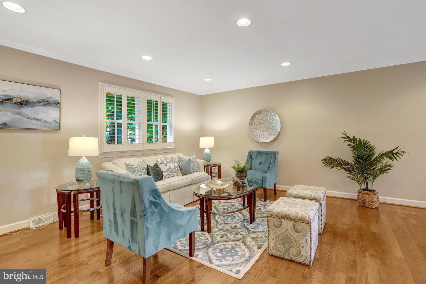 2503 BRIGHT WOOD DR, DUNN LORING, Virginia 22027, 4 Bedrooms Bedrooms, ,3 BathroomsBathrooms,Residential,For sale,2503 BRIGHT WOOD DR,VAFX2269332 MLS # VAFX2269332