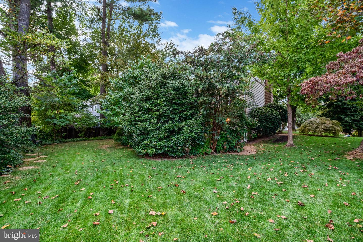 2503 BRIGHT WOOD DR, DUNN LORING, Virginia 22027, 4 Bedrooms Bedrooms, ,3 BathroomsBathrooms,Residential,For sale,2503 BRIGHT WOOD DR,VAFX2269332 MLS # VAFX2269332