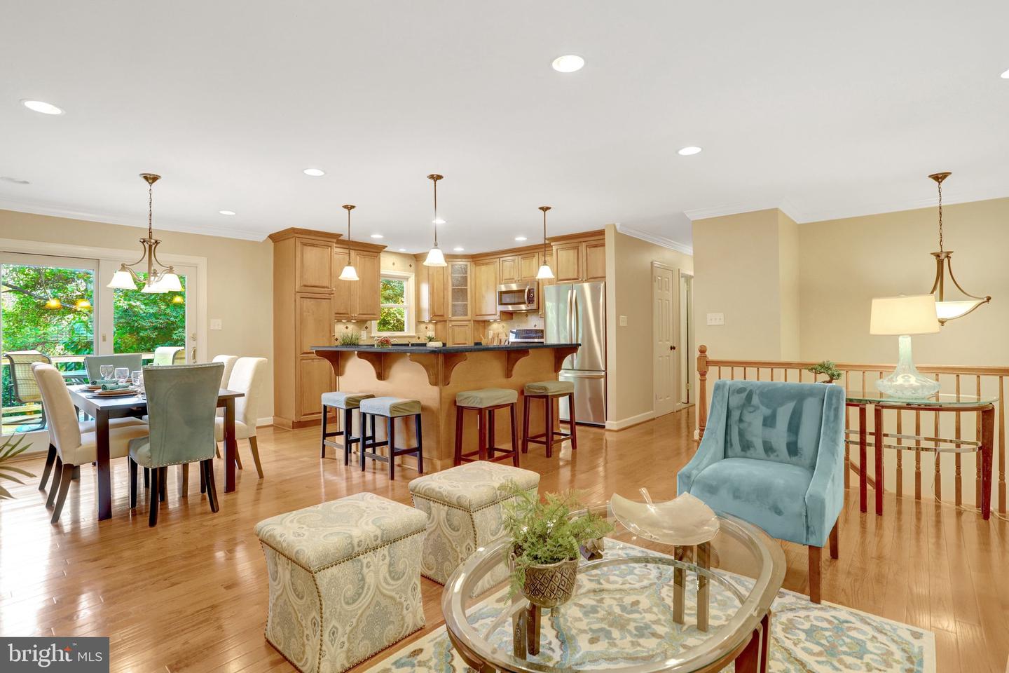 2503 BRIGHT WOOD DR, DUNN LORING, Virginia 22027, 4 Bedrooms Bedrooms, ,3 BathroomsBathrooms,Residential,For sale,2503 BRIGHT WOOD DR,VAFX2269332 MLS # VAFX2269332