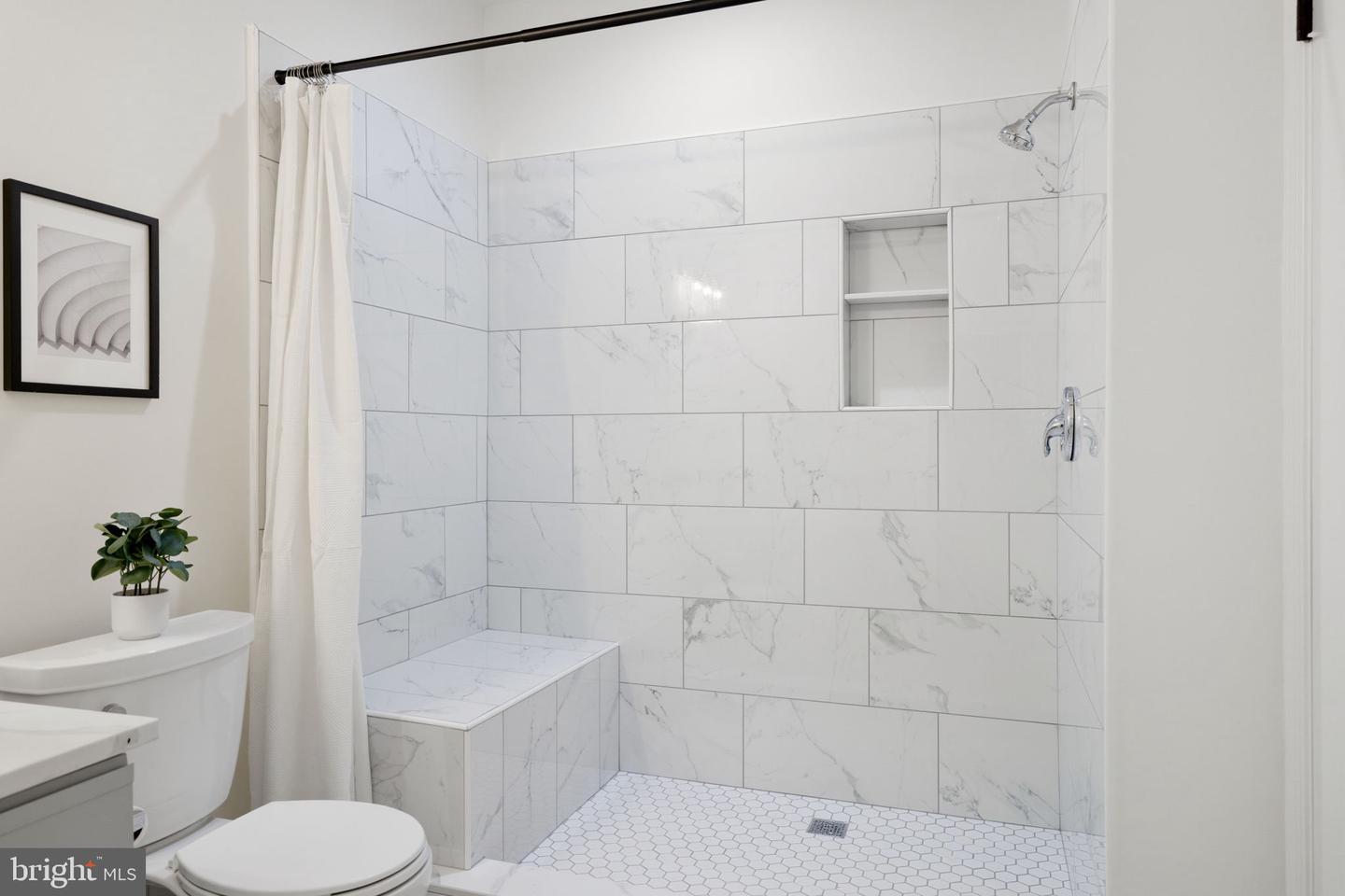 12308 FORT BUFFALO CIR, FAIRFAX, Virginia 22033, 1 Bedroom Bedrooms, ,1 BathroomBathrooms,Residential,For sale,12308 FORT BUFFALO CIR,VAFX2269352 MLS # VAFX2269352