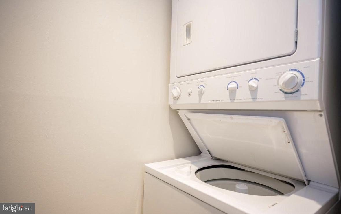 12308 FORT BUFFALO CIR, FAIRFAX, Virginia 22033, 1 Bedroom Bedrooms, ,1 BathroomBathrooms,Residential,For sale,12308 FORT BUFFALO CIR,VAFX2269352 MLS # VAFX2269352