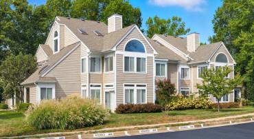 12308 FORT BUFFALO CIR, FAIRFAX, Virginia 22033, 1 Bedroom Bedrooms, ,1 BathroomBathrooms,Residential,For sale,12308 FORT BUFFALO CIR,VAFX2269352 MLS # VAFX2269352