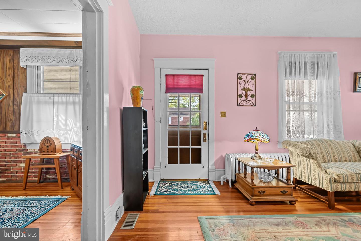 3109 8TH ST N, ARLINGTON, Virginia 22205, 4 Bedrooms Bedrooms, ,2 BathroomsBathrooms,Residential,For sale,3109 8TH ST N,VAAR2064190 MLS # VAAR2064190