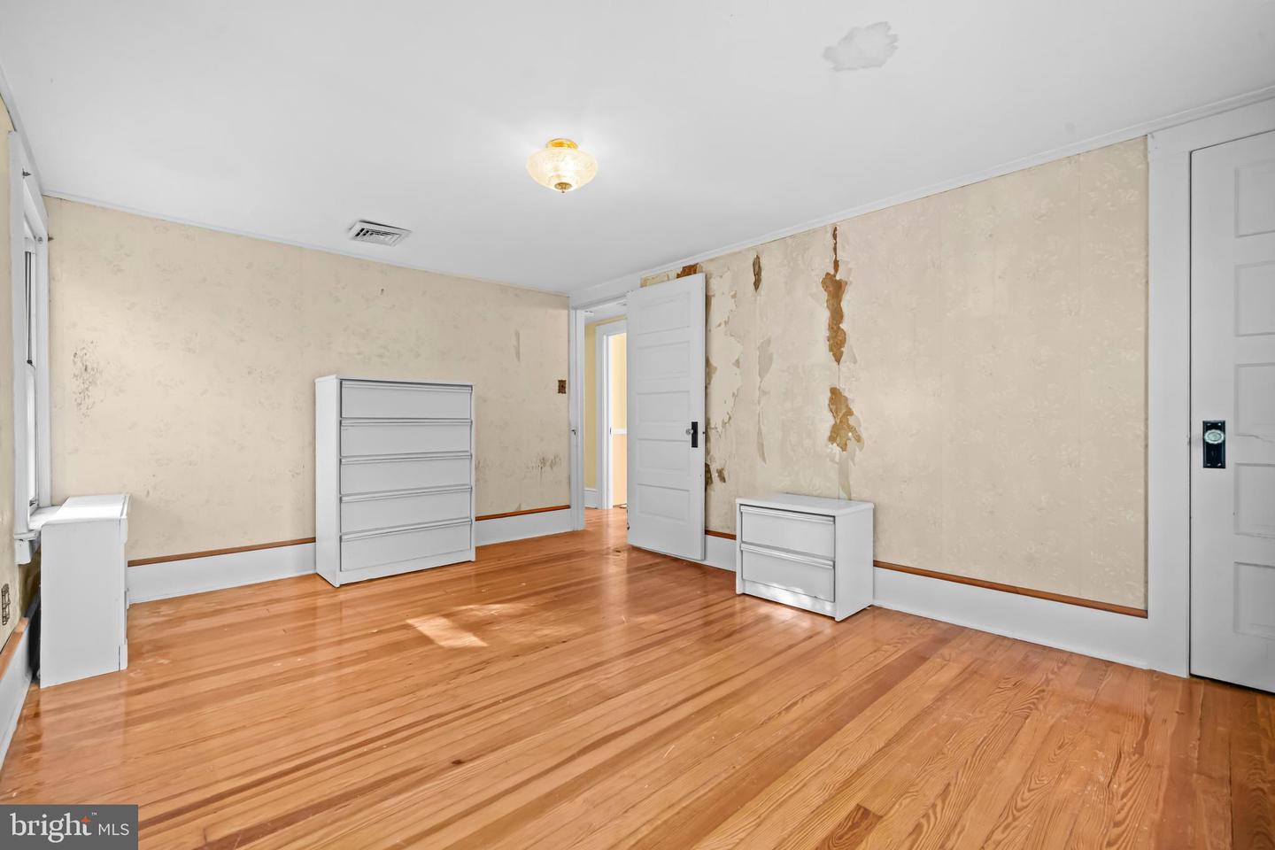 3109 8TH ST N, ARLINGTON, Virginia 22205, 4 Bedrooms Bedrooms, ,2 BathroomsBathrooms,Residential,For sale,3109 8TH ST N,VAAR2064190 MLS # VAAR2064190
