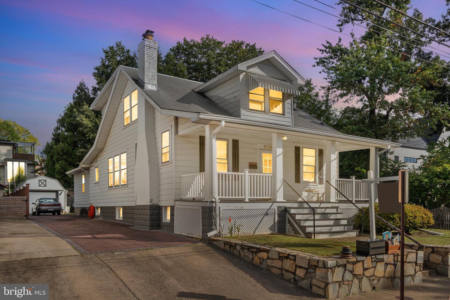 3109 8TH ST N, ARLINGTON, Virginia 22205, 4 Bedrooms Bedrooms, ,2 BathroomsBathrooms,Residential,For sale,3109 8TH ST N,VAAR2064190 MLS # VAAR2064190