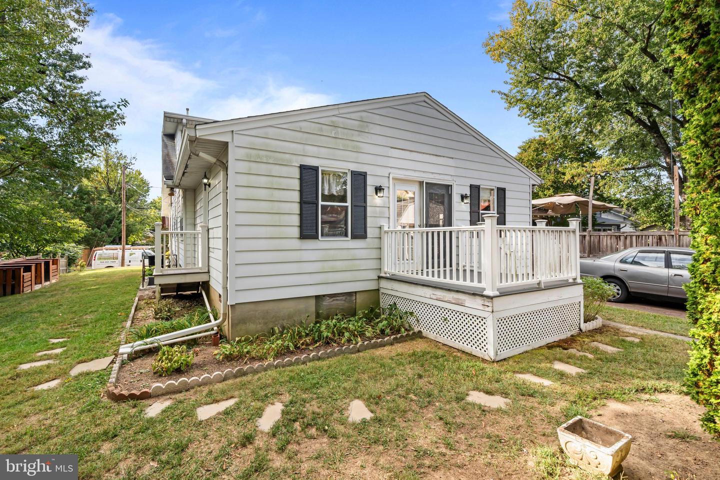 3109 8TH ST N, ARLINGTON, Virginia 22205, 4 Bedrooms Bedrooms, ,2 BathroomsBathrooms,Residential,For sale,3109 8TH ST N,VAAR2064190 MLS # VAAR2064190