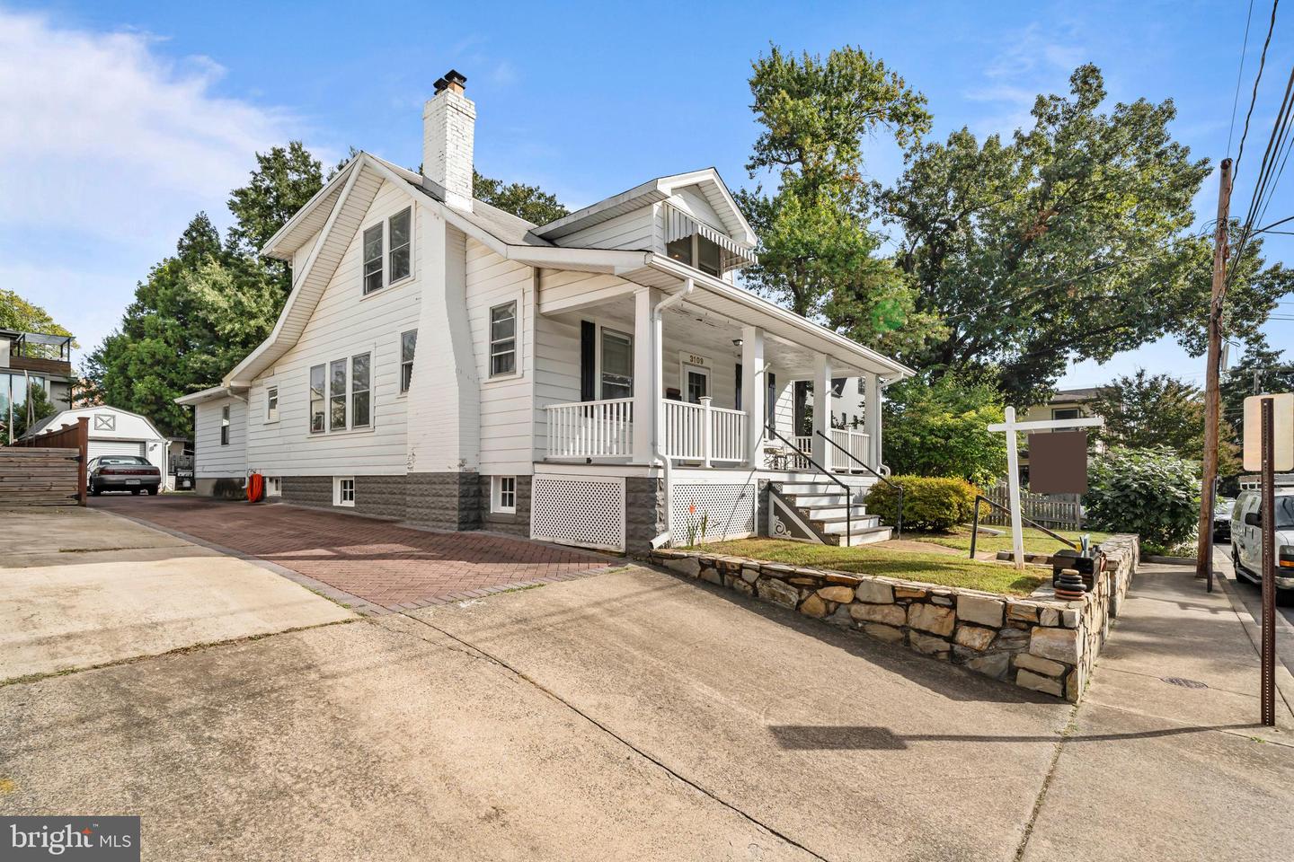 3109 8TH ST N, ARLINGTON, Virginia 22205, 4 Bedrooms Bedrooms, ,2 BathroomsBathrooms,Residential,For sale,3109 8TH ST N,VAAR2064190 MLS # VAAR2064190