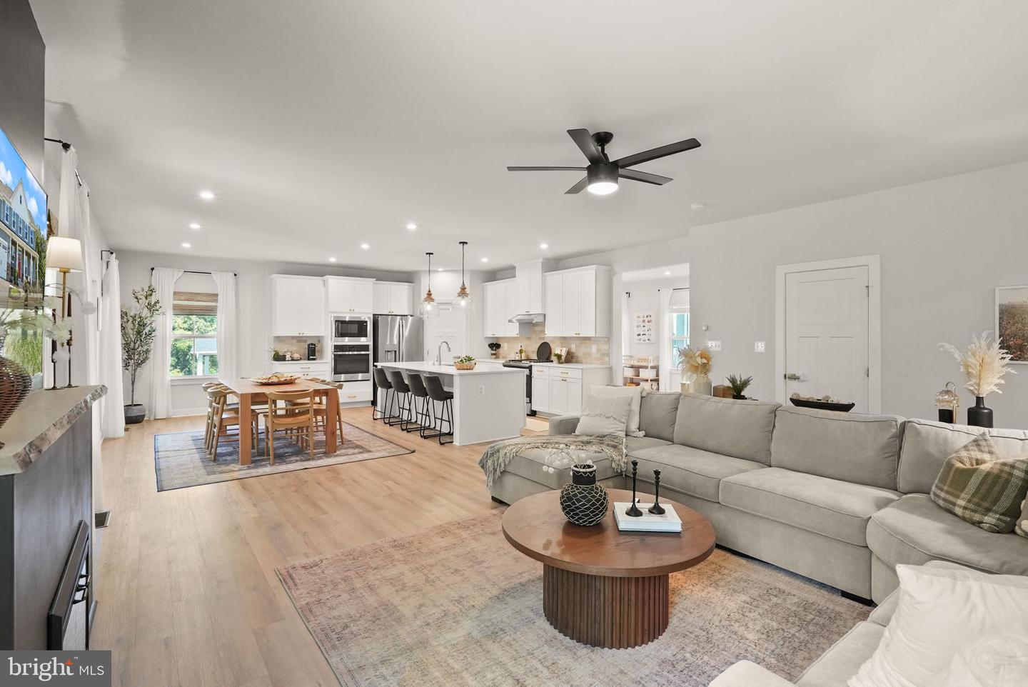 6529 BOB WHITE DR, WARRENTON, Virginia 20187, 5 Bedrooms Bedrooms, 11 Rooms Rooms,4 BathroomsBathrooms,Residential,For sale,6529 BOB WHITE DR,VAFQ2018496 MLS # VAFQ2018496