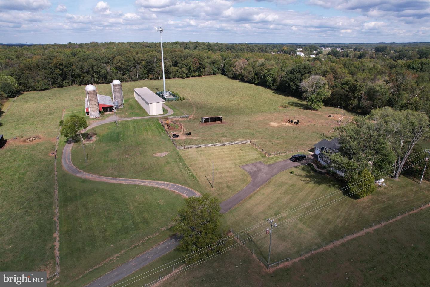 15205 FLEETWOOD DR, NOKESVILLE, Virginia 20181, 4 Bedrooms Bedrooms, ,2 BathroomsBathrooms,Farm,For sale,15205 FLEETWOOD DR,VAPW2105936 MLS # VAPW2105936