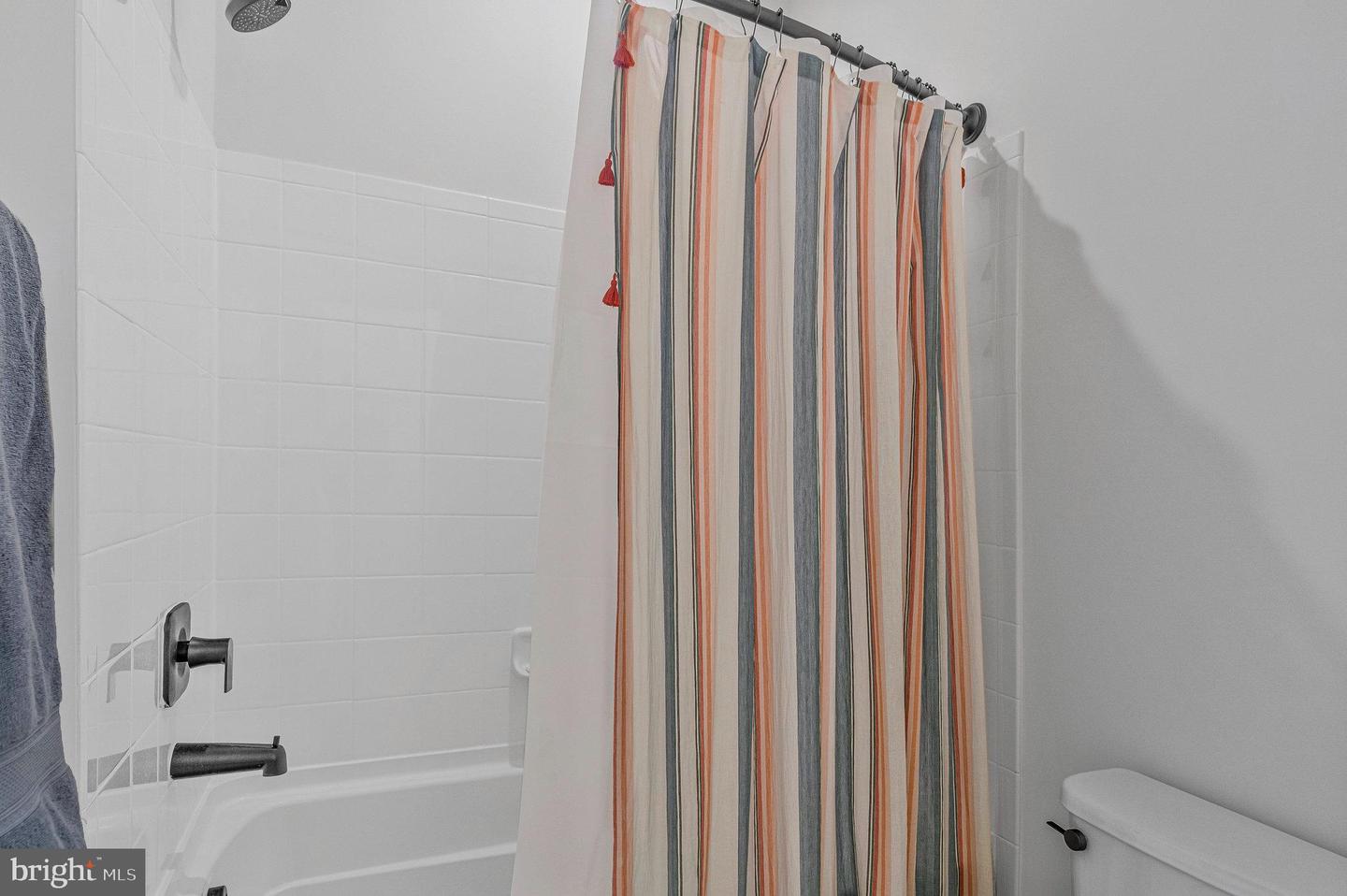 45928 SWALLOW TER, STERLING, Virginia 20165, 3 Bedrooms Bedrooms, ,2 BathroomsBathrooms,Residential,For sale,45928 SWALLOW TER,VALO2107784 MLS # VALO2107784