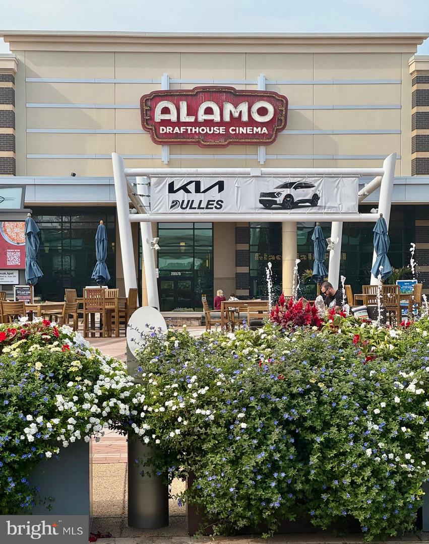 45928 SWALLOW TER, STERLING, Virginia 20165, 3 Bedrooms Bedrooms, ,2 BathroomsBathrooms,Residential,For sale,45928 SWALLOW TER,VALO2107784 MLS # VALO2107784