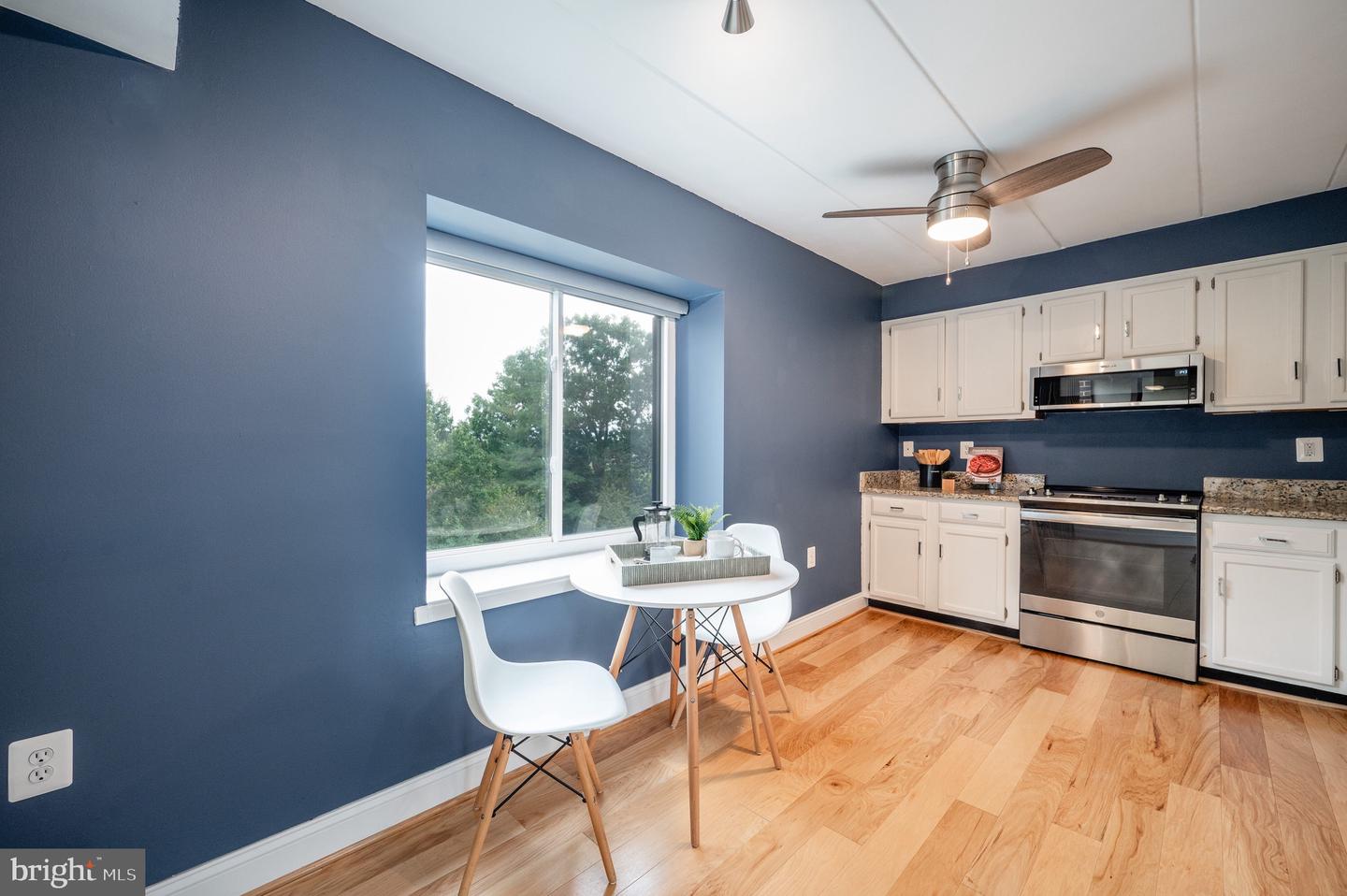 110 ROBERTS LN #301, ALEXANDRIA, Virginia 22314, 3 Bedrooms Bedrooms, ,2 BathroomsBathrooms,Residential,For sale,110 ROBERTS LN #301,VAAX2050326 MLS # VAAX2050326