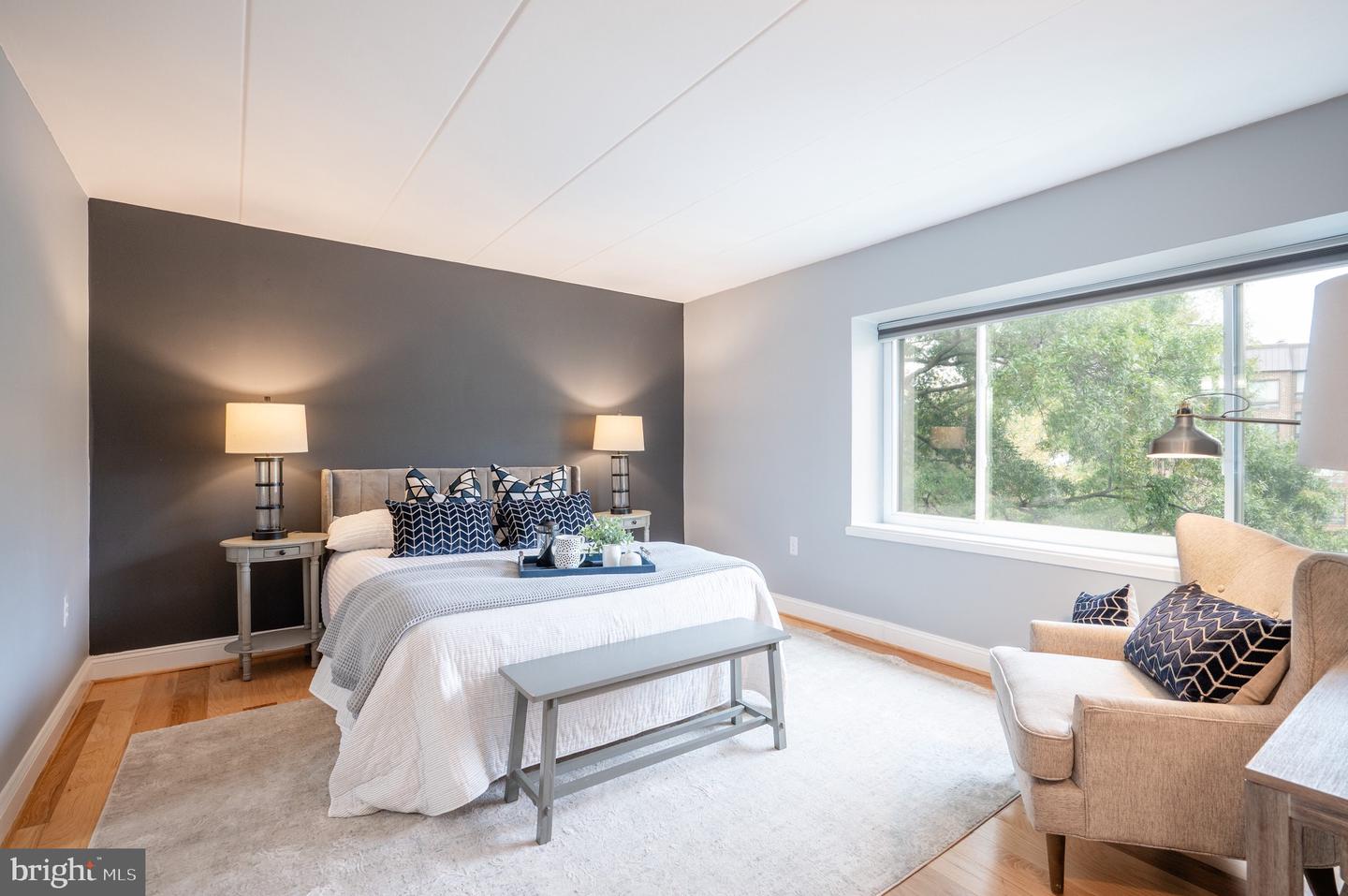 110 ROBERTS LN #301, ALEXANDRIA, Virginia 22314, 3 Bedrooms Bedrooms, ,2 BathroomsBathrooms,Residential,For sale,110 ROBERTS LN #301,VAAX2050326 MLS # VAAX2050326