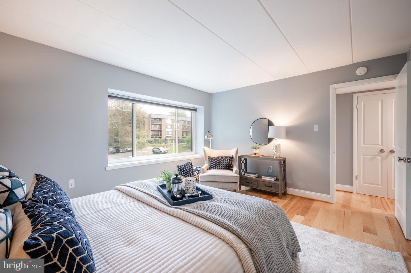 110 ROBERTS LN #301, ALEXANDRIA, Virginia 22314, 3 Bedrooms Bedrooms, ,2 BathroomsBathrooms,Residential,For sale,110 ROBERTS LN #301,VAAX2050326 MLS # VAAX2050326