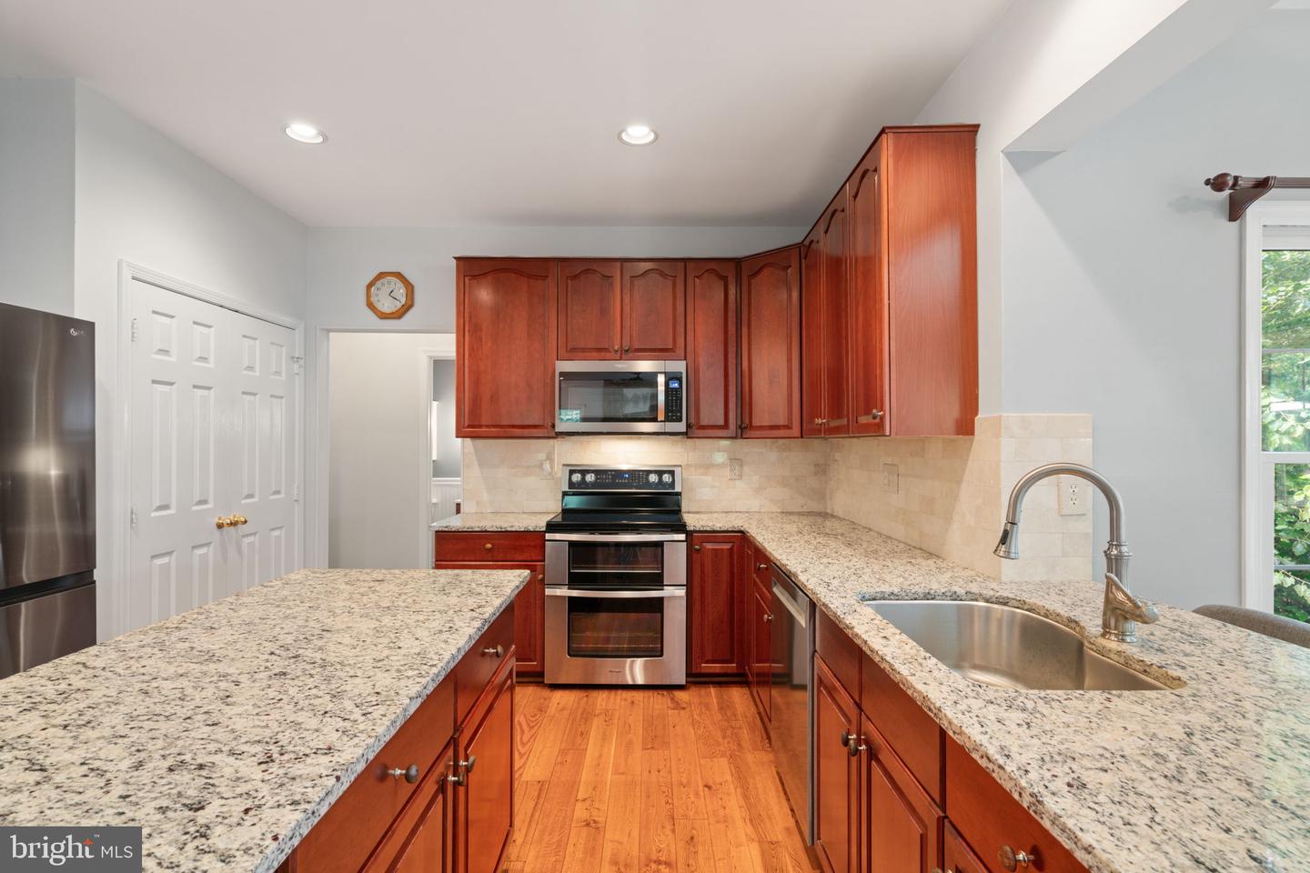 6374 POPWICKE CT, MANASSAS, Virginia 20112, 5 Bedrooms Bedrooms, ,3 BathroomsBathrooms,Residential,For sale,6374 POPWICKE CT,VAPW2105084 MLS # VAPW2105084