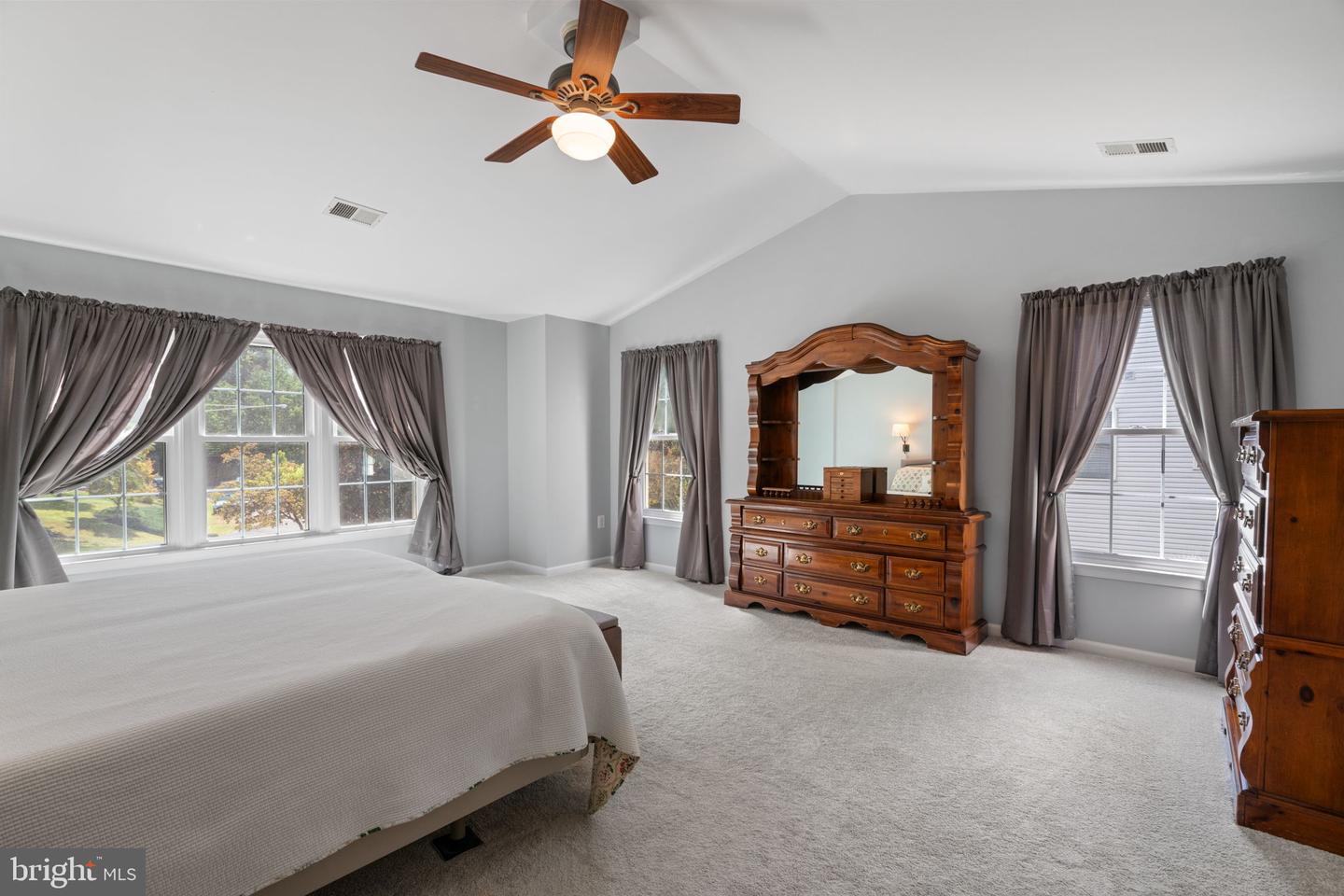 6374 POPWICKE CT, MANASSAS, Virginia 20112, 5 Bedrooms Bedrooms, ,3 BathroomsBathrooms,Residential,For sale,6374 POPWICKE CT,VAPW2105084 MLS # VAPW2105084