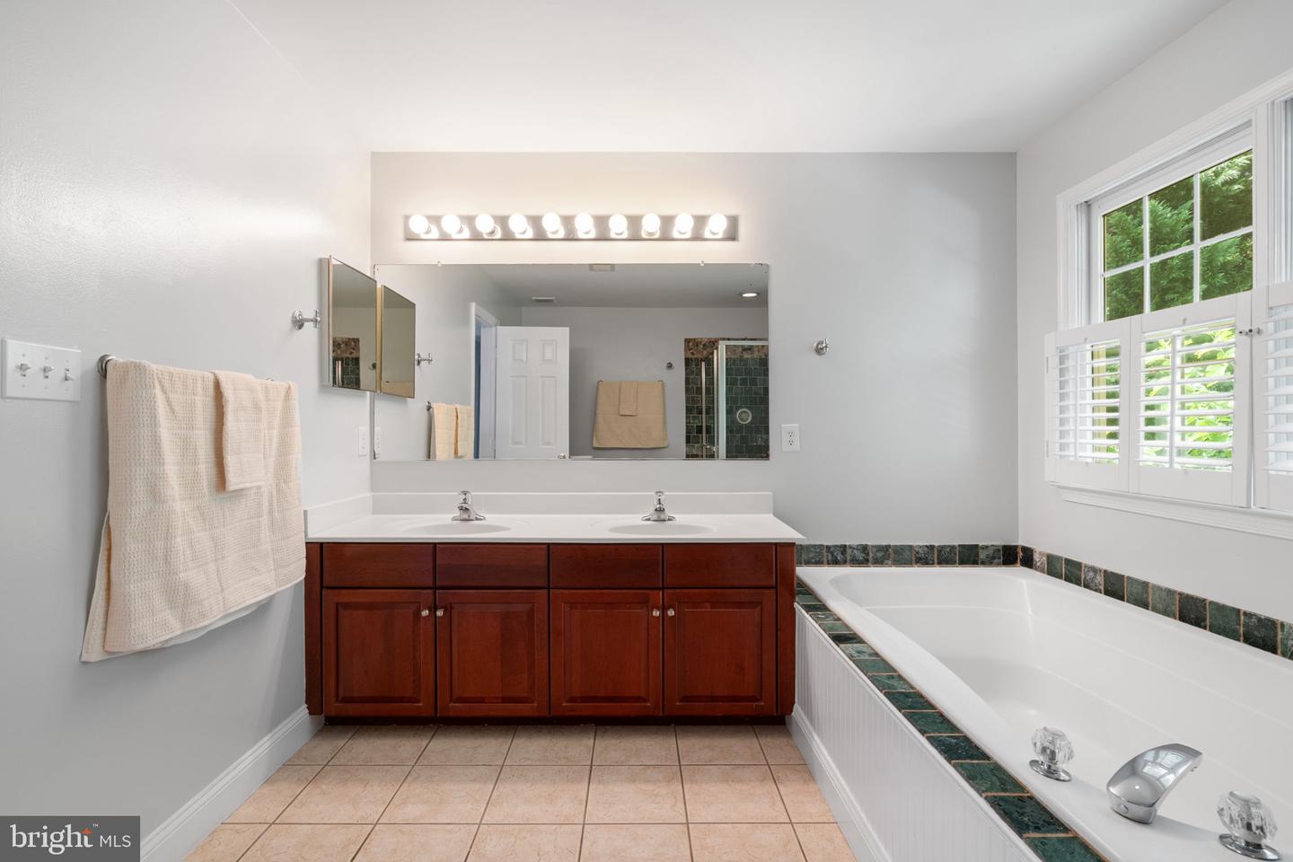 6374 POPWICKE CT, MANASSAS, Virginia 20112, 5 Bedrooms Bedrooms, ,3 BathroomsBathrooms,Residential,For sale,6374 POPWICKE CT,VAPW2105084 MLS # VAPW2105084