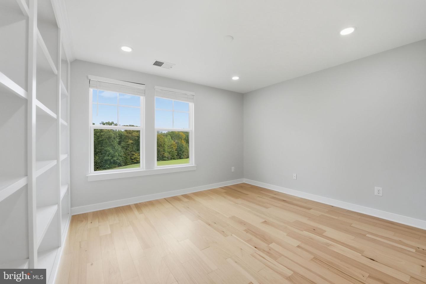 16908 TAKEAWAY LN, DUMFRIES, Virginia 22026, 4 Bedrooms Bedrooms, ,3 BathroomsBathrooms,Residential,For sale,16908 TAKEAWAY LN,VAPW2105098 MLS # VAPW2105098