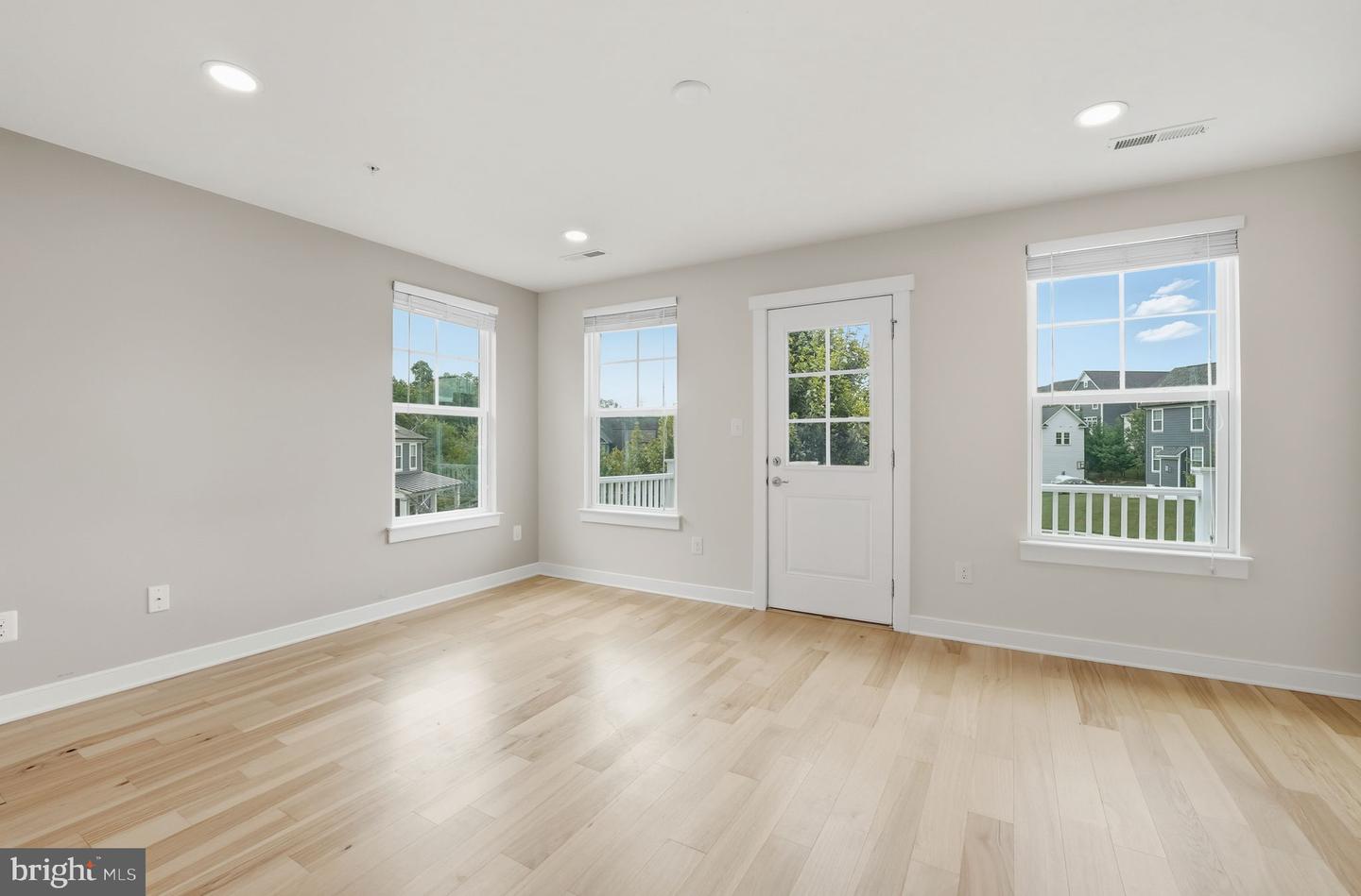 16908 TAKEAWAY LN, DUMFRIES, Virginia 22026, 4 Bedrooms Bedrooms, ,3 BathroomsBathrooms,Residential,For sale,16908 TAKEAWAY LN,VAPW2105098 MLS # VAPW2105098